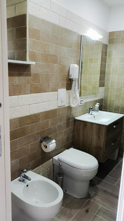 نابولي Metro Duomo B&B المظهر الخارجي الصورة