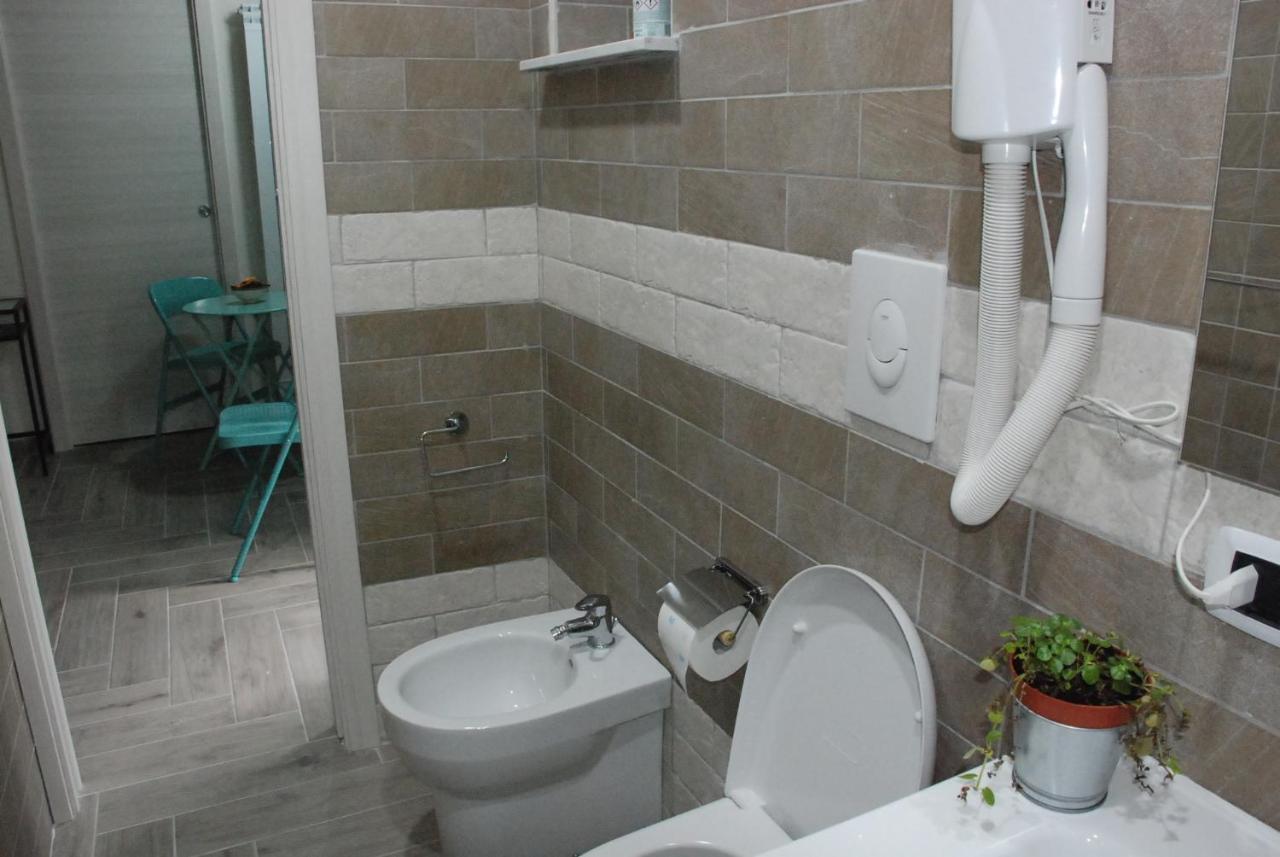 نابولي Metro Duomo B&B المظهر الخارجي الصورة